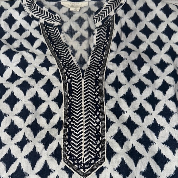 Charter Club Linen Navy and White Patterned Tunic Sz. M - Picture 8 of 9
